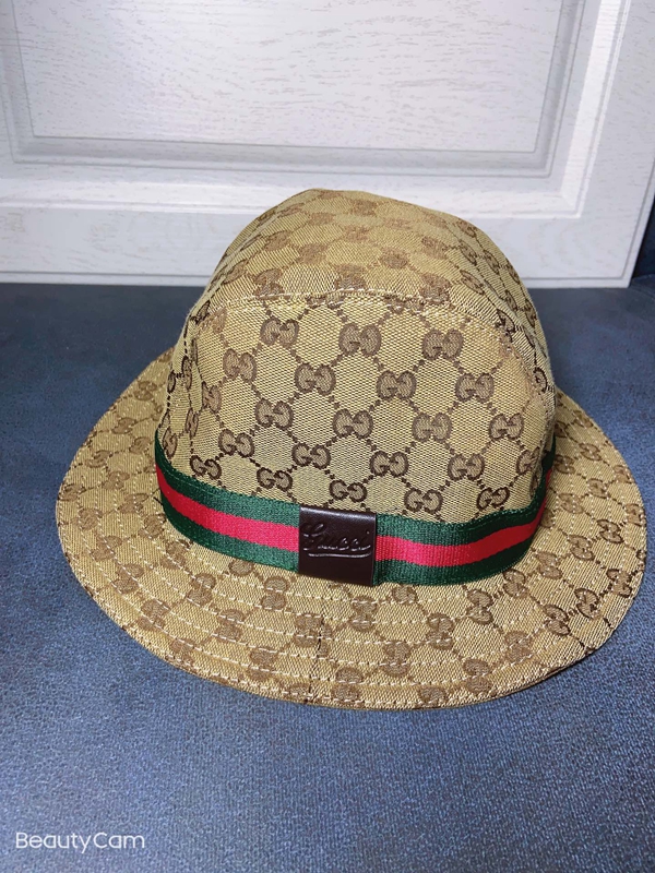 ブランド帽子背面デザイン